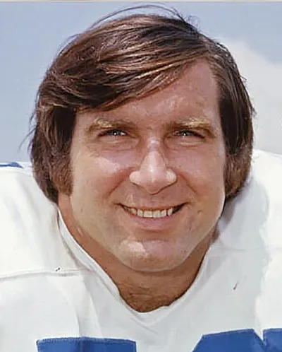 Former Hawkeye, Cowboy Niland dead at 82